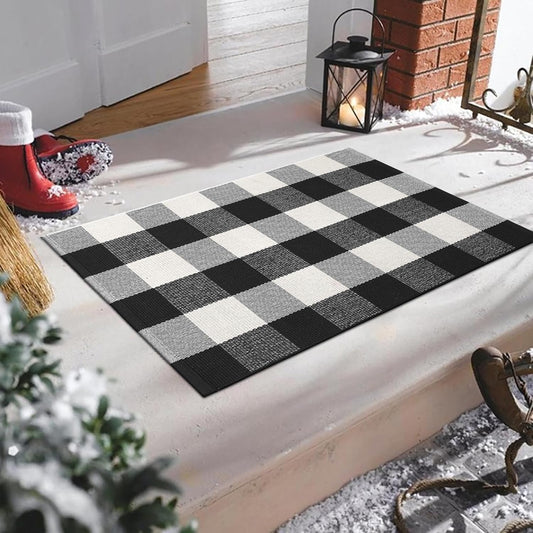 Buffalo Plaid Front Porch Rug, Small Black White 2X3 Outdoor Door Mat, Washable Woven Checkered Entryway Rugs, Welcome Layered Doormats for Farmhouse Kitchen/Bathroom/Patio